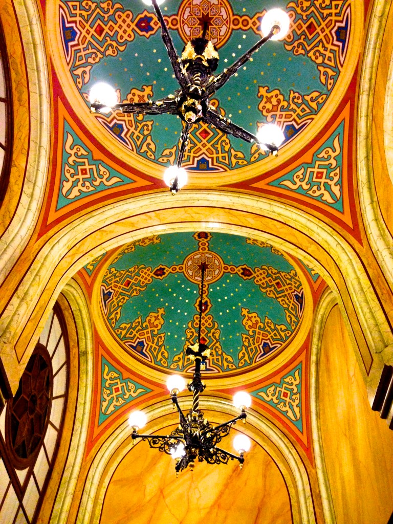 Inside detail of the Great Synagogue