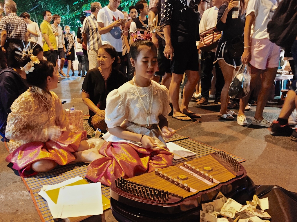 A street performer at the Chiang Mai Sunday Night Market